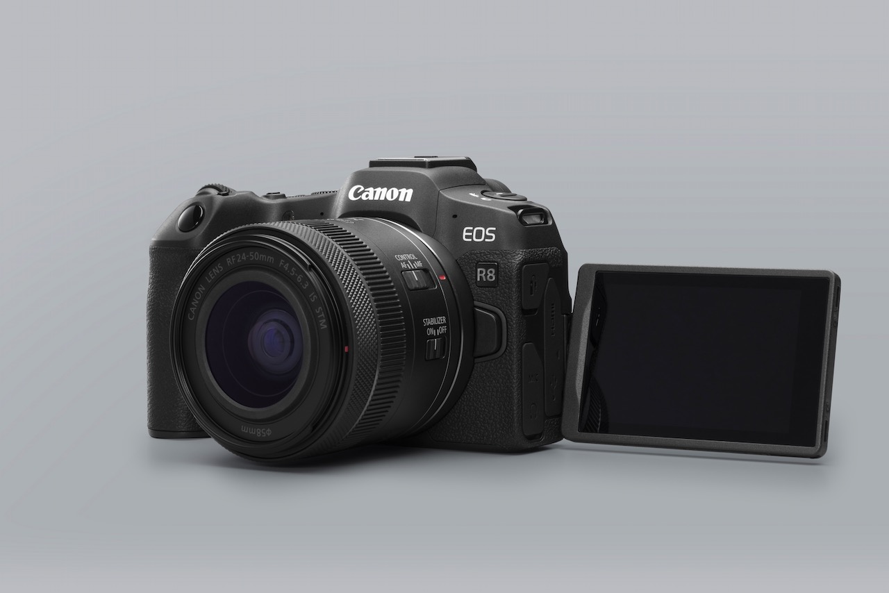 Camara mirrorles EOS R8 con lente RF 24-50mm f/4-5.6 IS STM - PT Market